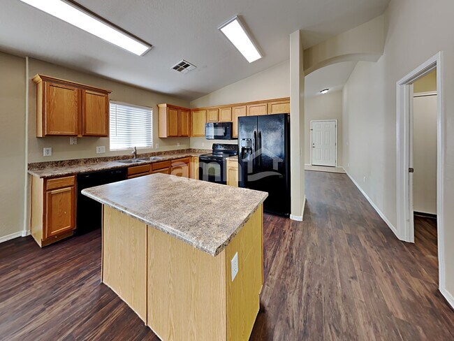 Foto del edificio - 25780 W Elwood St