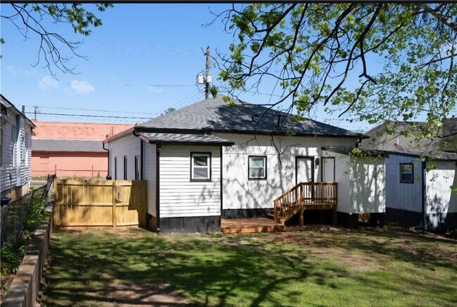 Foto del edificio - 1515 Jonesboro Rd SE