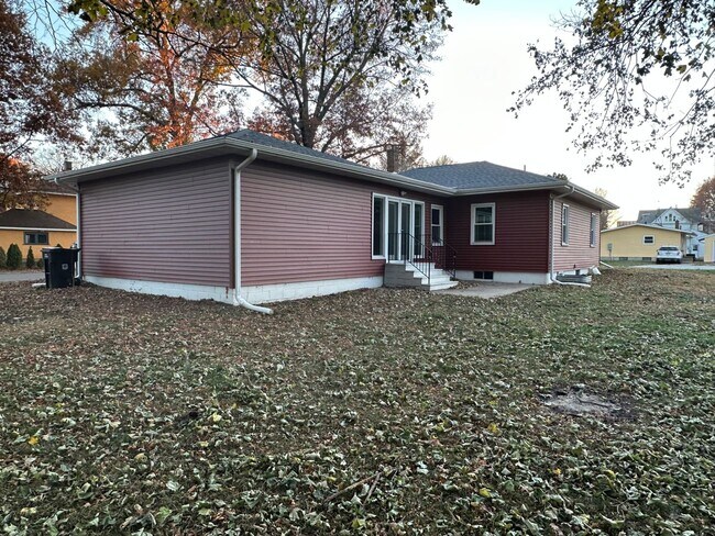 Foto del edificio - 4 Bed 3 Bath Home Available December 1st