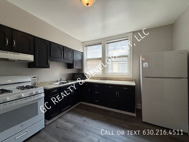 Foto del edificio - 1504 Pitner Ave
