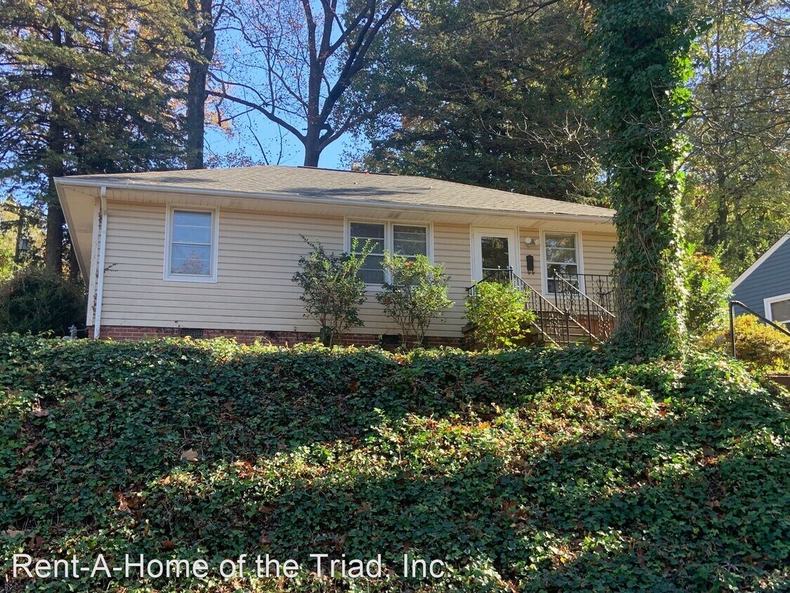 Primary Photo - 3 br, 1 bath House - 703 Cliffside Terrace
