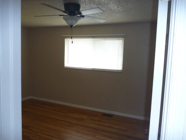 2nd bedroom - 3725 95th W Pl