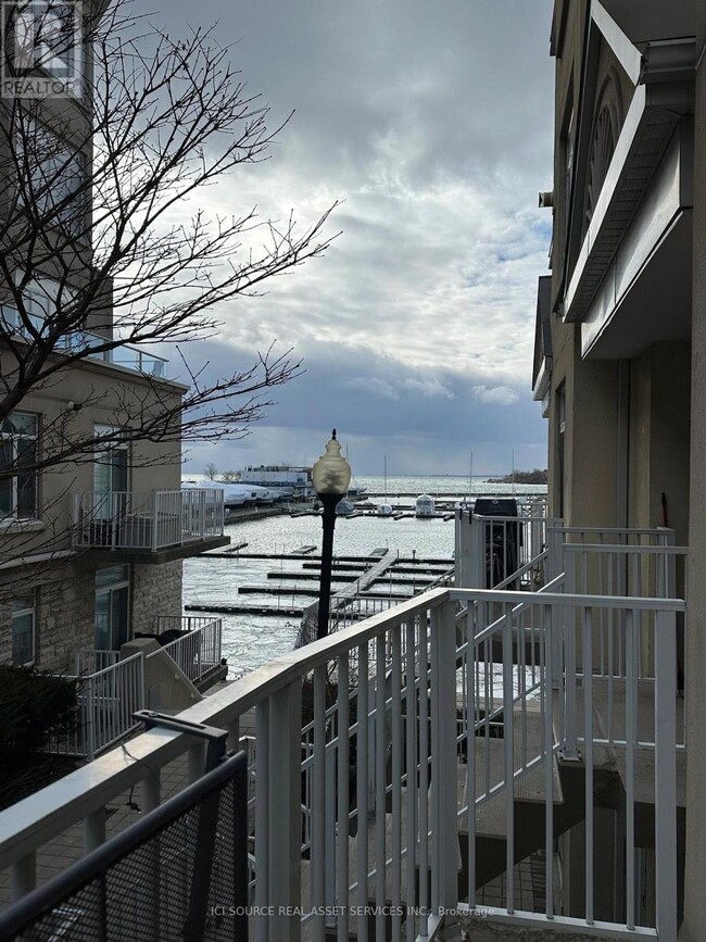 Building Photo - 32 Stadium Rd