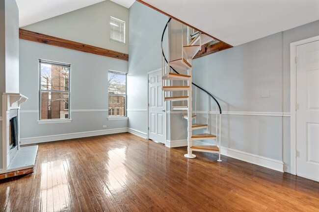 Foto del edificio - 2854 N Southport Ave