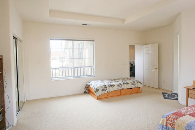 Building Photo - 3478 Maroun Pl - Beautiful Evergreen Home ...