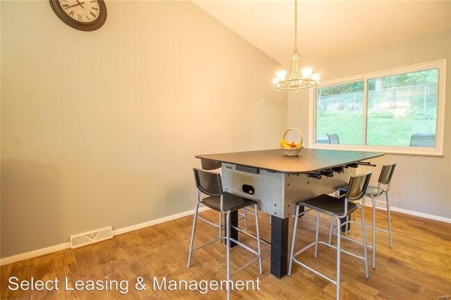 Building Photo - 3 br, 3 bath House - 627 Hickory Hollow Lane