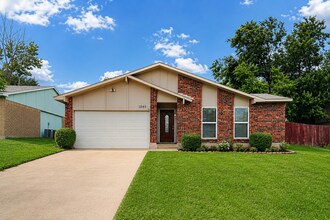 Building Photo - 1240 Whittenburg Dr