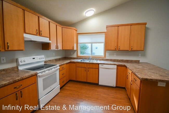Foto del edificio - 5 br, 2.5 bath House - 2931 Northern Slope...