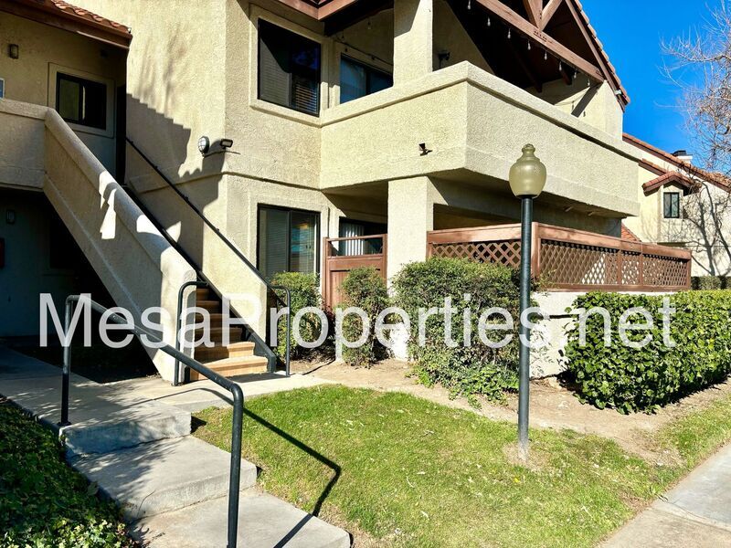 Foto principal - 8323 Vineyard Ave