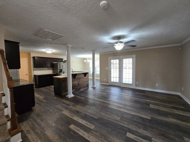 Foto del edificio - 237 Gertie~ Mitchells Landing  ~ 1 MONTH FREE~