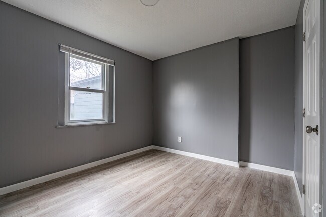 2 habitaciones, 1 baño - 635 pies cuadrados - Dormitorio - Willie Mitchell Apartments