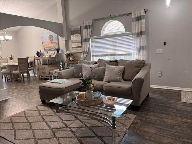 Building Photo - 30619 Double Dr
