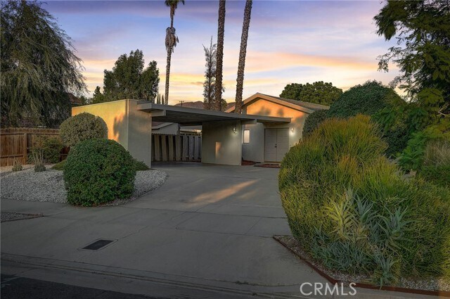 Foto del edificio - 5030 Kensington Way