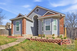 Building Photo - 2104 Cervin Blvd