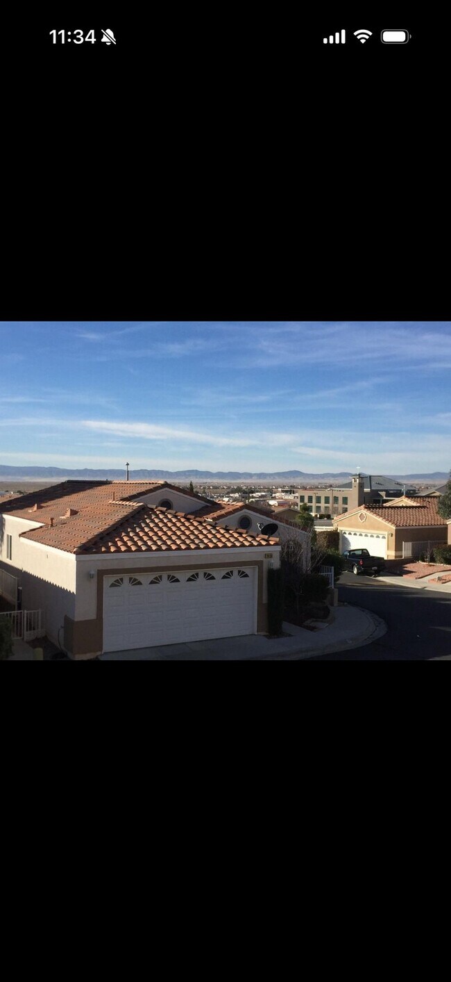 Foto del edificio - 2436 Horizon Dr W