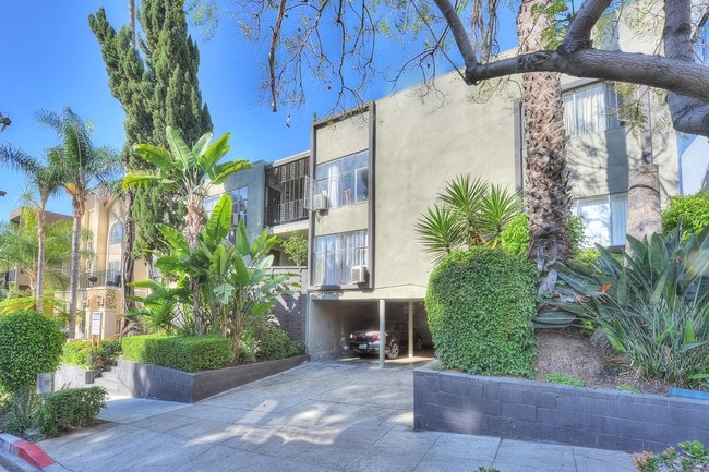 Building Photo - 969 Larrabee St