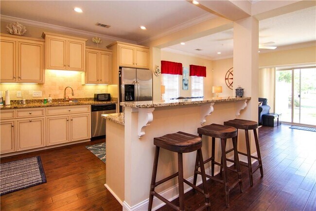 Building Photo - 1501 Reserve Ct