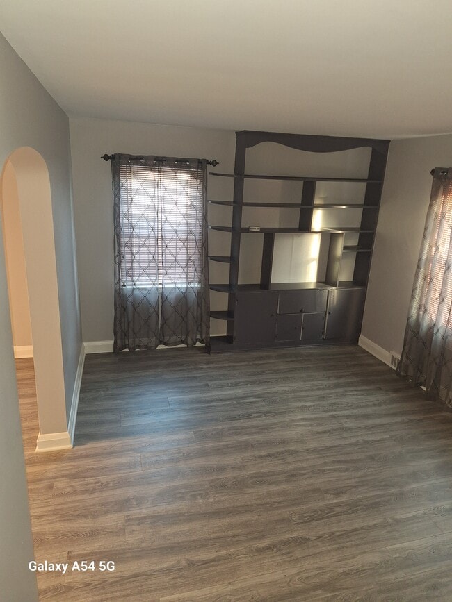 Building Photo - 3721 Frankford Ave