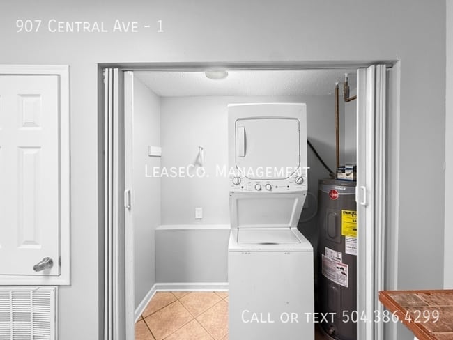 Building Photo - 907 Central Ave