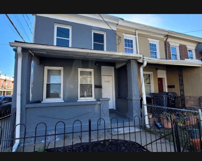 Photo - 122 N Scott St Townhome