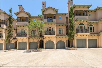 Building Photo - 1529 Barton Springs Rd