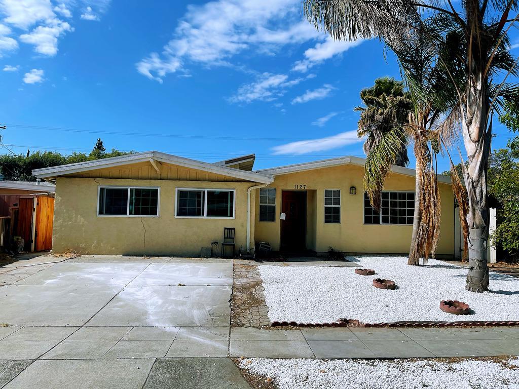 Primary Photo - 1127 Palamos Ave