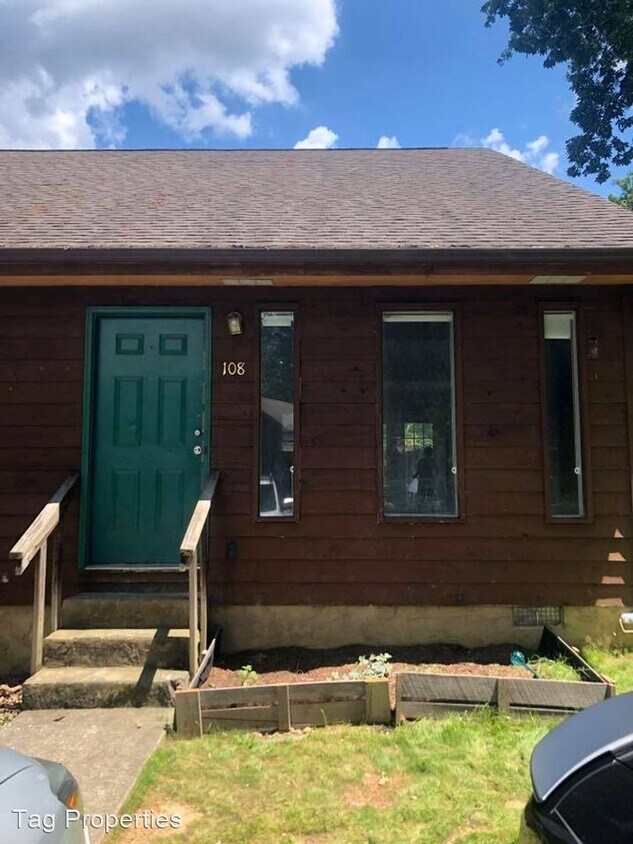 Foto principal - 1 br, 1 bath House - 108 Summit St.