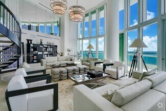 Building Photo - 1643 Brickell Ave