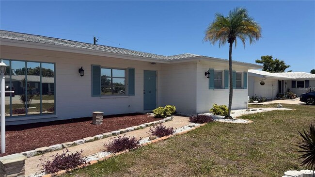 Building Photo - 339 Pine Tree Rd