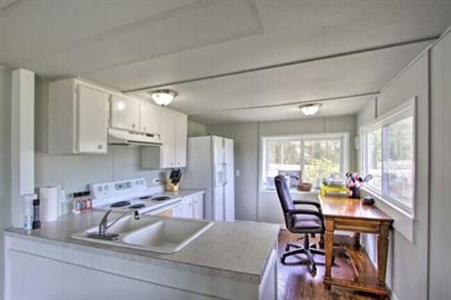 Foto del edificio - 8413-8417 Penny Lane