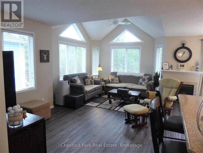 Building Photo - 17 Valleymede Ct