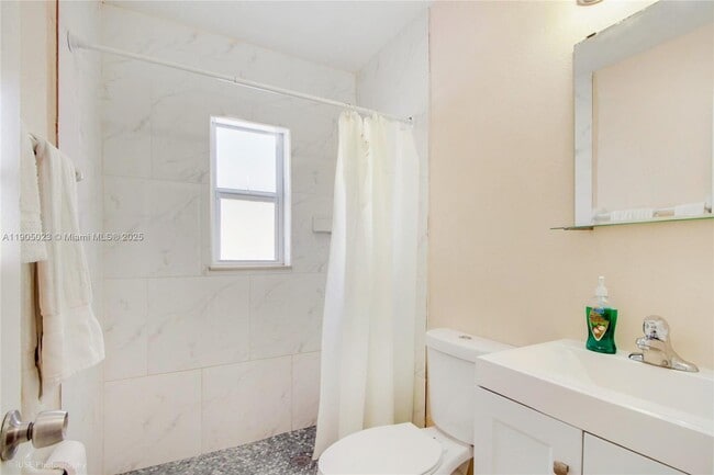 Foto del edificio - 518 SW 7th Ave