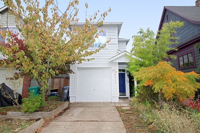 Building Photo - 8522 N Haven Ave