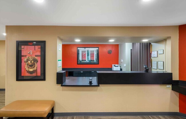 Foto del edificio - Furnished Studio-St. Petersburg - Clearwat...