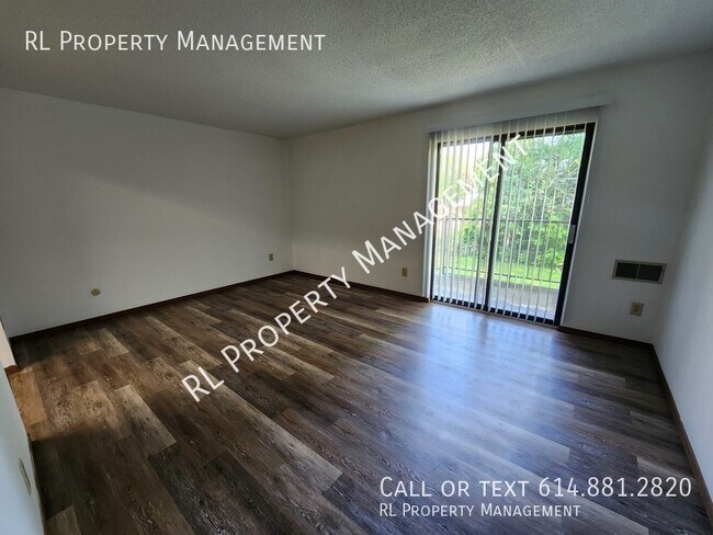 Foto del edificio - *WAIVED APPLICATION FEE WITH APPROVED APPL...