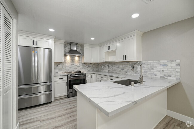 Building Photo - 2432 Camino Garden Way
