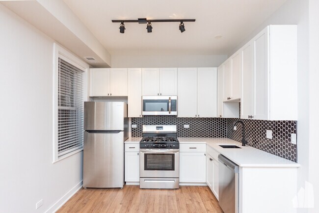 Foto del edificio - 651 W Wrightwood Ave