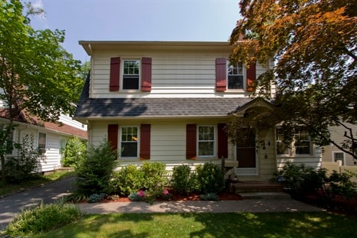 Building Photo - 213 Hickory Ave