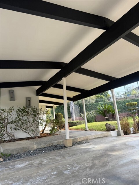 Foto del edificio - 1140 S Serena Dr