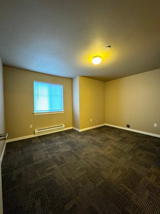 Bedroom - Winter Heights Apartments