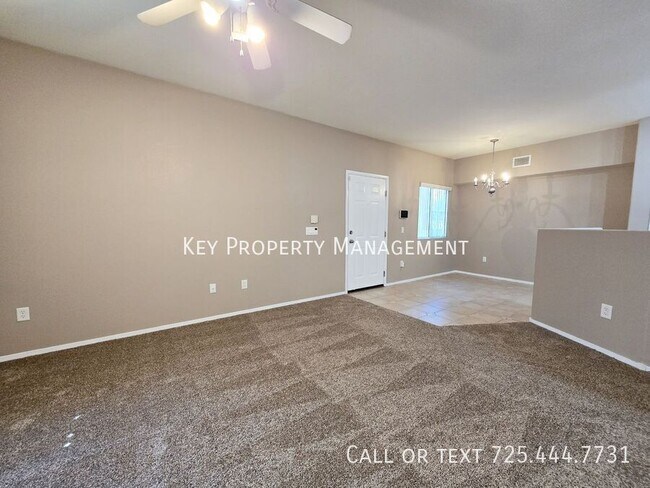Foto del edificio - 3 BEDROM TOWNHOME IN THE NORTHWEST WITH AT...