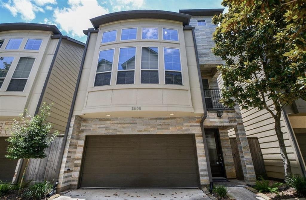 Foto principal - 2908 Leeland St