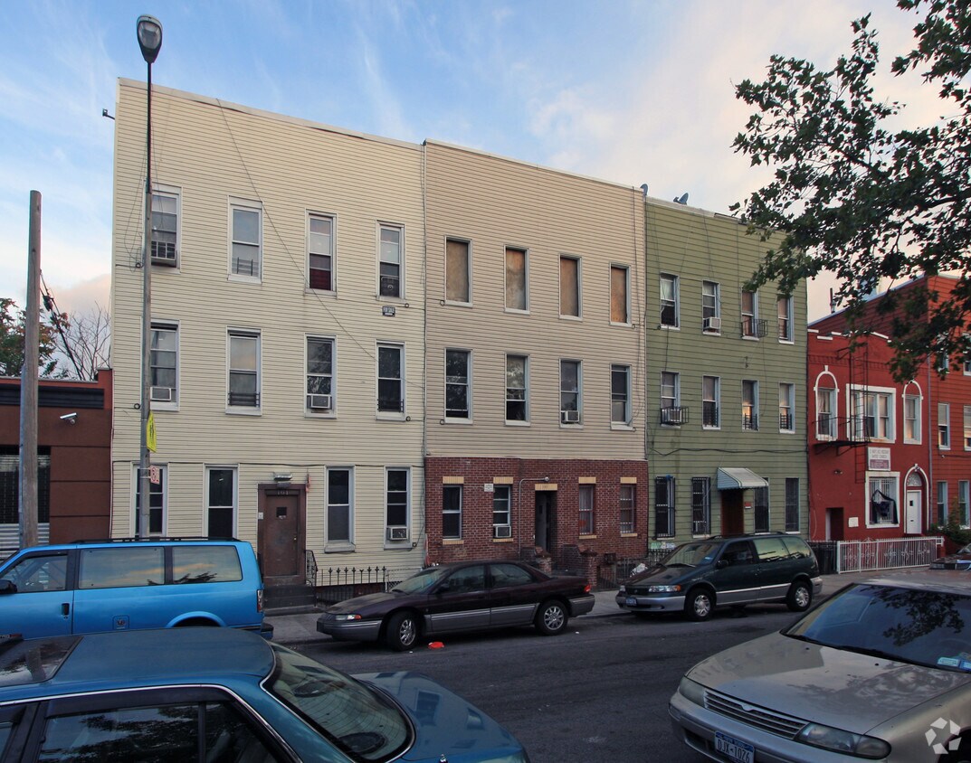 Foto del edificio - 163 Troutman St