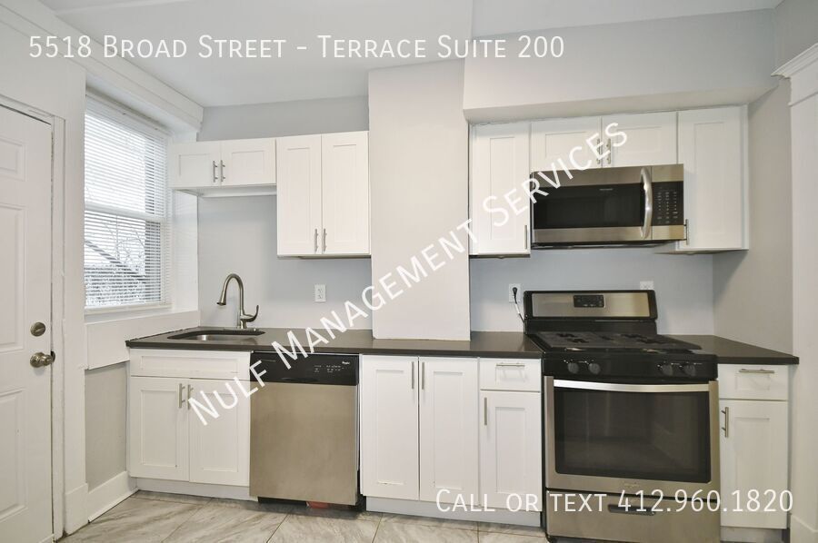 Foto principal - 5518 Broad St