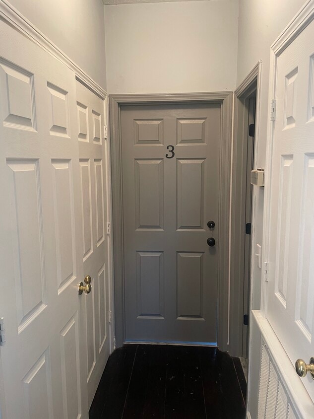 Primary Photo - 105 Tomlinson Dr