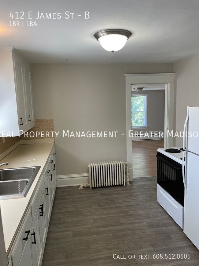 Building Photo - 412 E James St