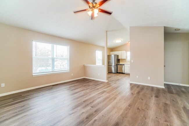 Building Photo - 4196 Salem Dr