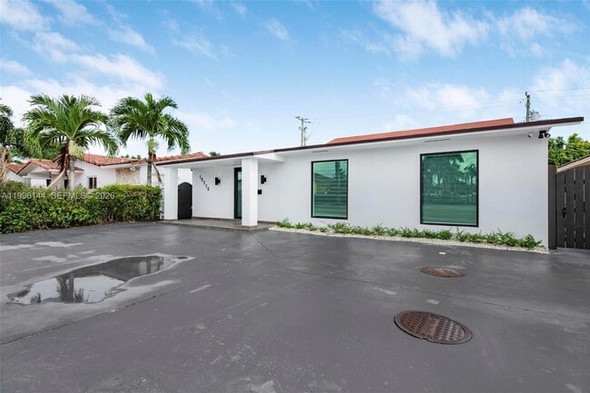 Foto del edificio - 10370 SW 24th St