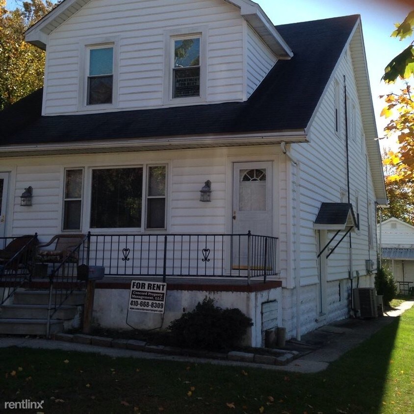 Primary Photo - 3029 Oakcrest Ave