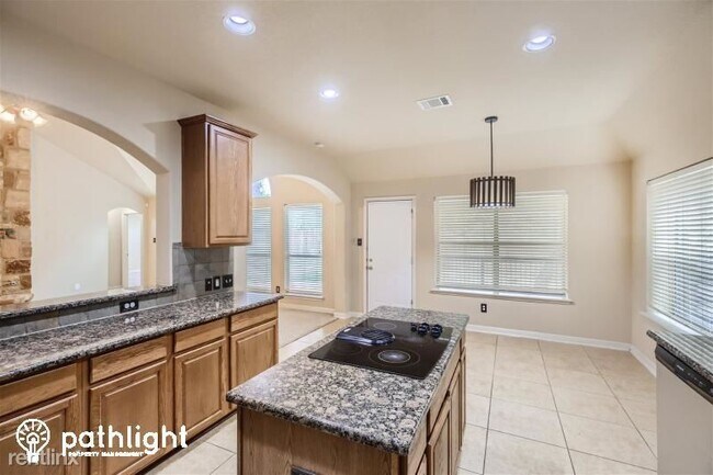 Building Photo - 4 br, 2 bath House - 11634 La Granja UNIT